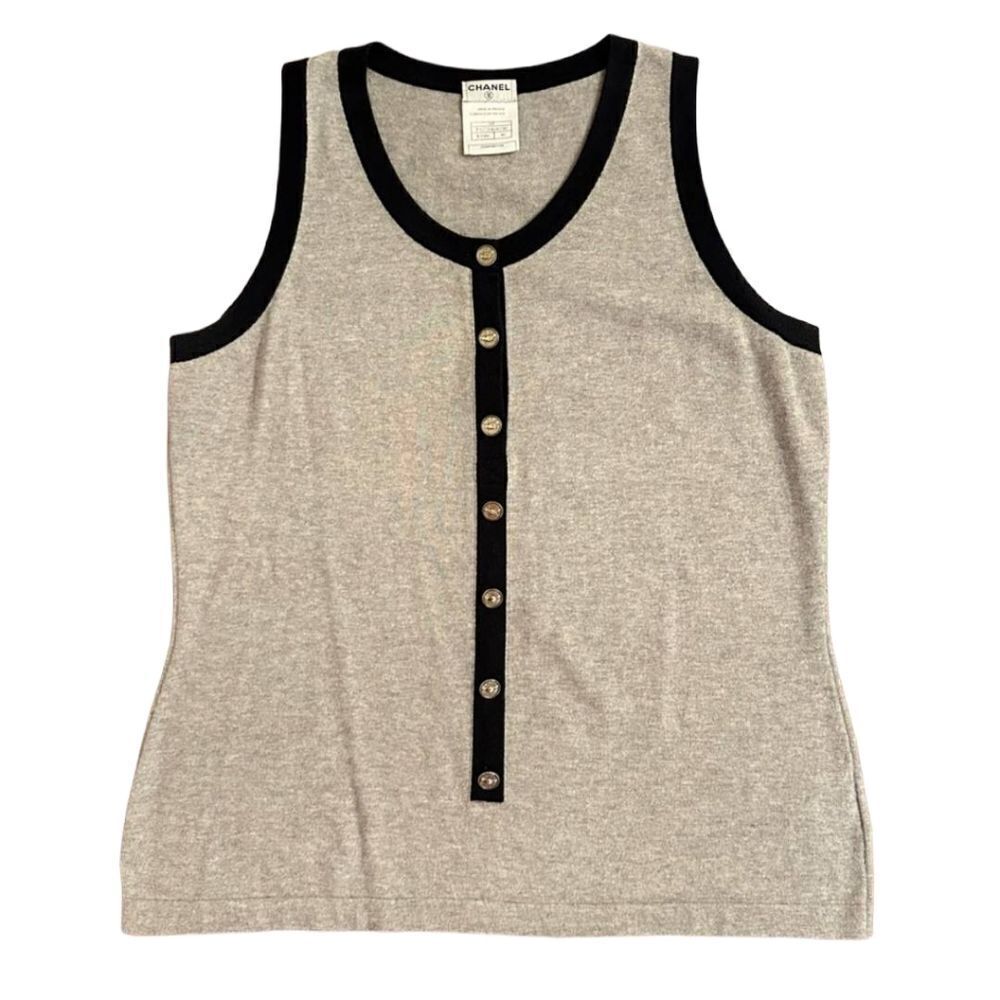 AUTHENTIC CHANEL GREY SLEEVELESS GOLD BUTTON TOP W/NAVY BLUE TRIM SIZE 40 EURO